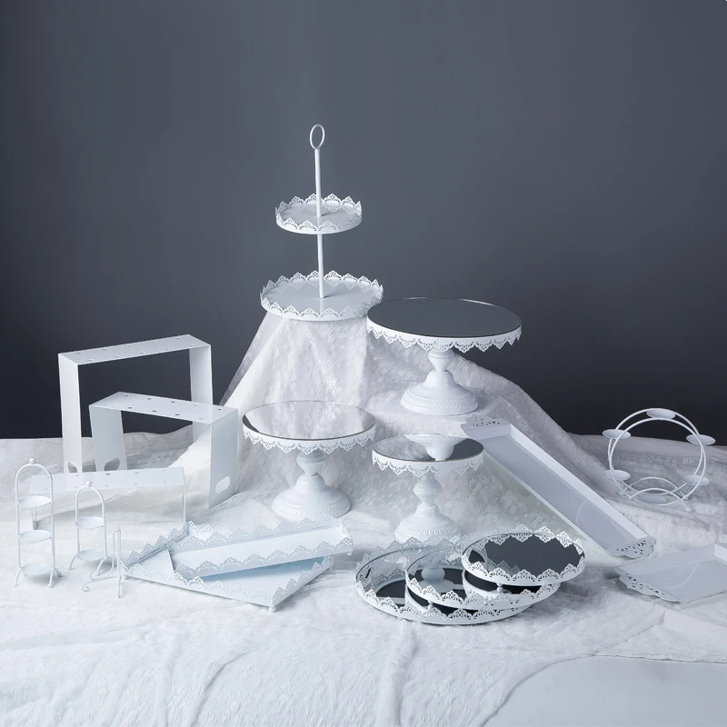 Dessert Table Decoration White Lace Acrylic Cake Plate Multi-layer Birthday Cake Stand Wedding Wedding Decoration
Dessert Table Decoration White Lace Acrylic Cake Plate Multi-layer Birthday Cake Stand Wedding Wedding Decoration
