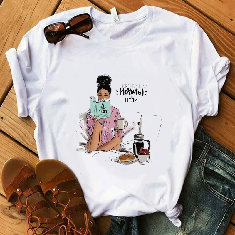 Reading Book Girl T-shirts 100% Cotton Super Soft Vogue Weekend T-Shirt Summer Women T-Shirt Harajuku White Casual Tees
Reading Book Girl T-shirts 100% Cotton Super Soft Vogue Weekend T-Shirt Summer Women T-Shirt Harajuku White Casual Tees