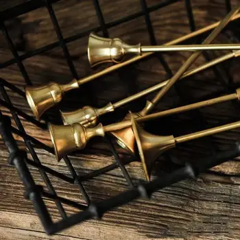 1Pair Retro Elegant Bronze Candlestick Decoration Metal Candle Vintage European Elegant Classic Holders Candlestick p30
1Pair Retro Elegant Bronze Candlestick Decoration Metal Candle Vintage European Elegant Classic Holders Candlestick p30