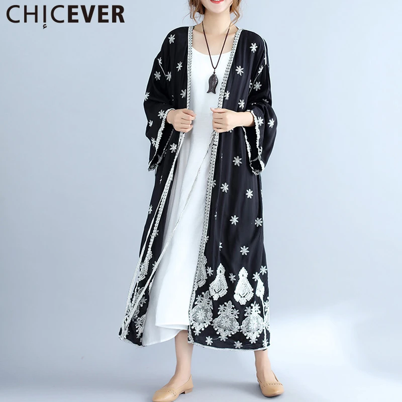 CHICEVER 2019 Embroidery Floral Women's Windbreaker Trench Coat Female Autumn Loose Big Size Vintage Cardigan Long Coats Casual
CHICEVER 2019 Embroidery Floral Women's Windbreaker Trench Coat Female Autumn Loose Big Size Vintage Cardigan Long Coats Casual