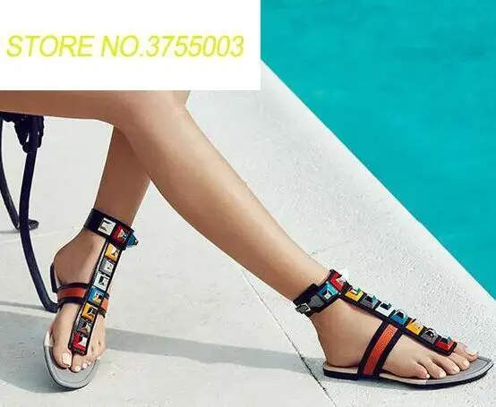 2018 Summer Clip Toe Women Fashion Flat Sandals Hot Multicolor Studded Ankle-Wrap Sandal Ankle Buckles Ladies Sexy Dress Shoes
2018 Summer Clip Toe Women Fashion Flat Sandals Hot Multicolor Studded Ankle-Wrap Sandal Ankle Buckles Ladies Sexy Dress Shoes