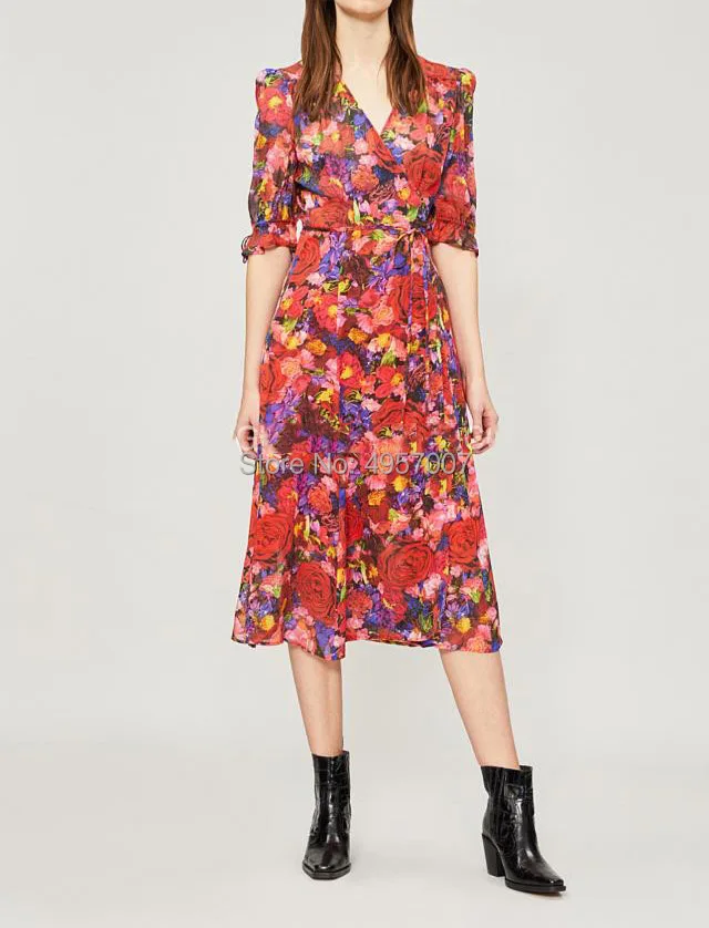 Top Quality Silk Ladies Wrap V Neckline Floral Printed Long Dress Matching With Waist Ties
Top Quality Silk Ladies Wrap V Neckline Floral Printed Long Dress Matching With Waist Ties