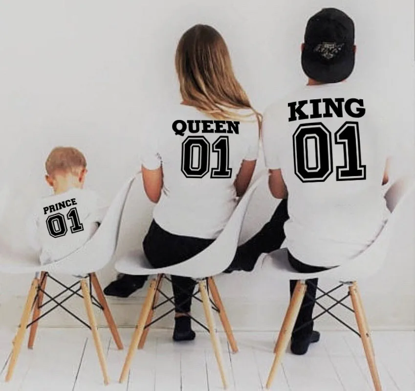 Family Look Short Sleeved T-shirt Father Mother and Kids Clothes 01 King Queen Prince Family Matching Outfits Clothing
Family Look Short Sleeved T-shirt Father Mother and Kids Clothes 01 King Queen Prince Family Matching Outfits Clothing