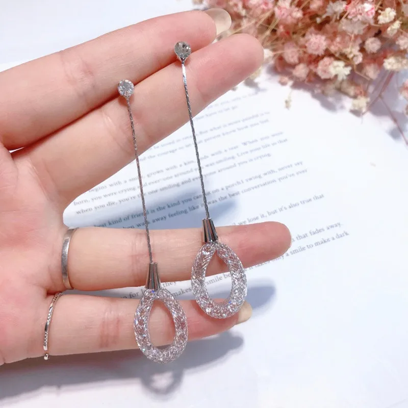 Fashion Temperament Shining Circle Drop Earrings Precision Gold Silver Color Crystal Earrings For Women Wedding Party Jewelry
Fashion Temperament Shining Circle Drop Earrings Precision Gold Silver Color Crystal Earrings For Women Wedding Party Jewelry