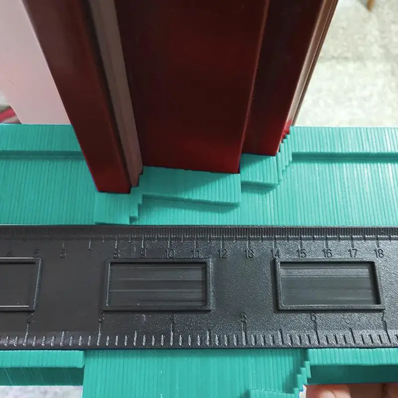 Multifunction Plastic Irregular Shaper Profile Ruler Gauge Duplicator Contour Scale Template Curvature Scale Tiling Laminate
Multifunction Plastic Irregular Shaper Profile Ruler Gauge Duplicator Contour Scale Template Curvature Scale Tiling Laminate