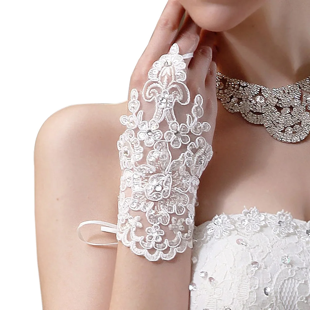 Pair of Rhinestone Satin Decorated Fingerless Bridal Lace Gloves for Wedding Party (White)
Pair of Rhinestone Satin Decorated Fingerless Bridal Lace Gloves for Wedding Party (White)