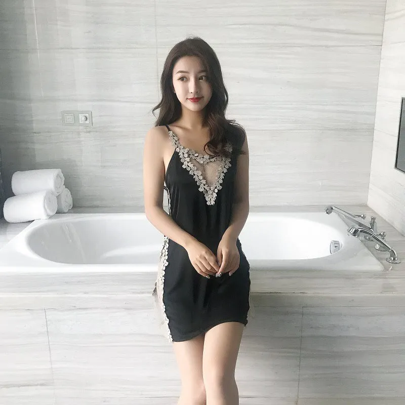 Summer Women Lace Nightgowns Sexy Backless Female Nightdress Spaghetti Strap Sleepwear Dress
Summer Women Lace Nightgowns Sexy Backless Female Nightdress Spaghetti Strap Sleepwear Dress