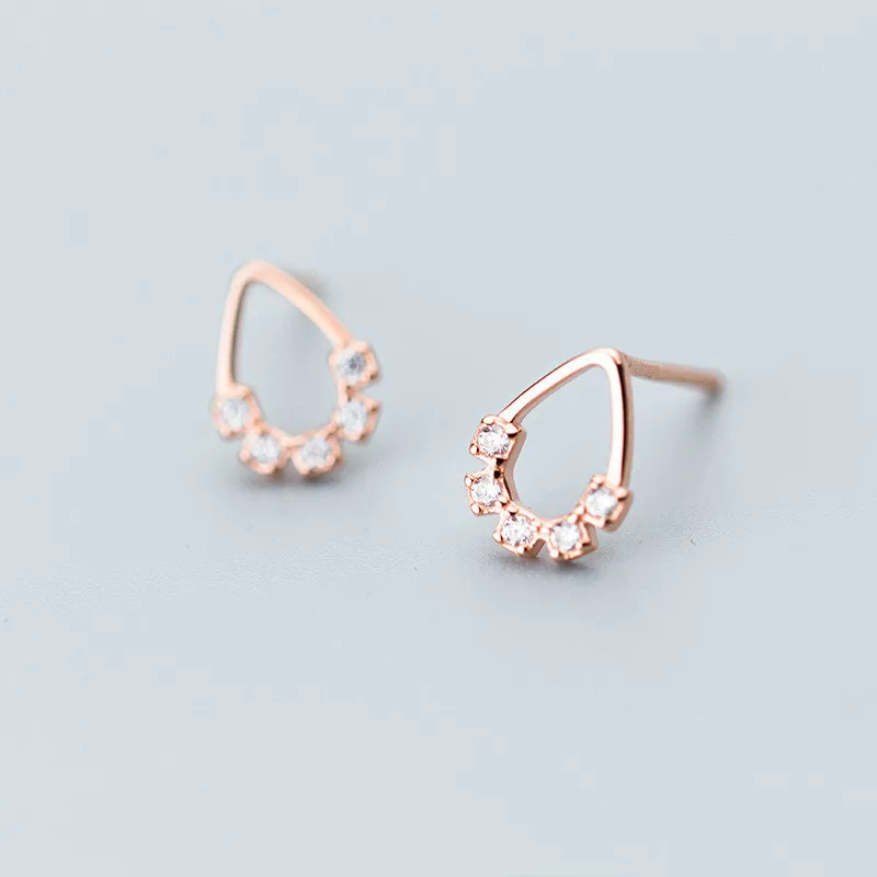 925 Sterling Silver One Love Stud Earrings with Clear CZ Female Brincos for Woman Fine Jewelry
925 Sterling Silver One Love Stud Earrings with Clear CZ Female Brincos for Woman Fine Jewelry
