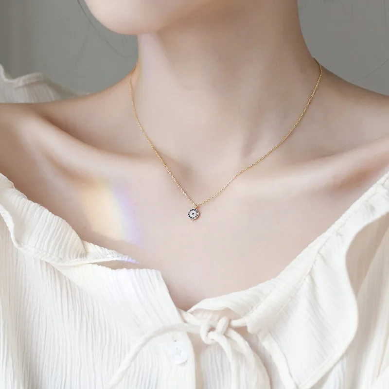 fashion necklace 2019 Retro Gold S925 Sterling Silver Necklaces Black Blue Chain Choker Devil Eye Pendant Necklace Wholesale
fashion necklace 2019 Retro Gold S925 Sterling Silver Necklaces Black Blue Chain Choker Devil Eye Pendant Necklace Wholesale