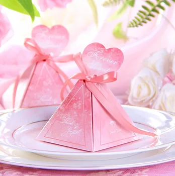 free shipping 50pcs Wedding favor box 12colors custom logo candy boxes personalized Customize name and date a gift for guests
free shipping 50pcs Wedding favor box 12colors custom logo candy boxes personalized Customize name and date a gift for guests