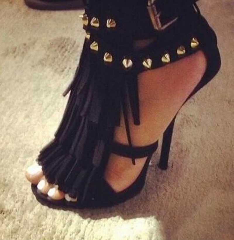 New Design Women Fashion Open Toe Suede Leather Tassels Design Spike High Heel Sandals Ankle Strap Rivet Gladiator Sandals 
New Design Women Fashion Open Toe Suede Leather Tassels Design Spike High Heel Sandals Ankle Strap Rivet Gladiator Sandals