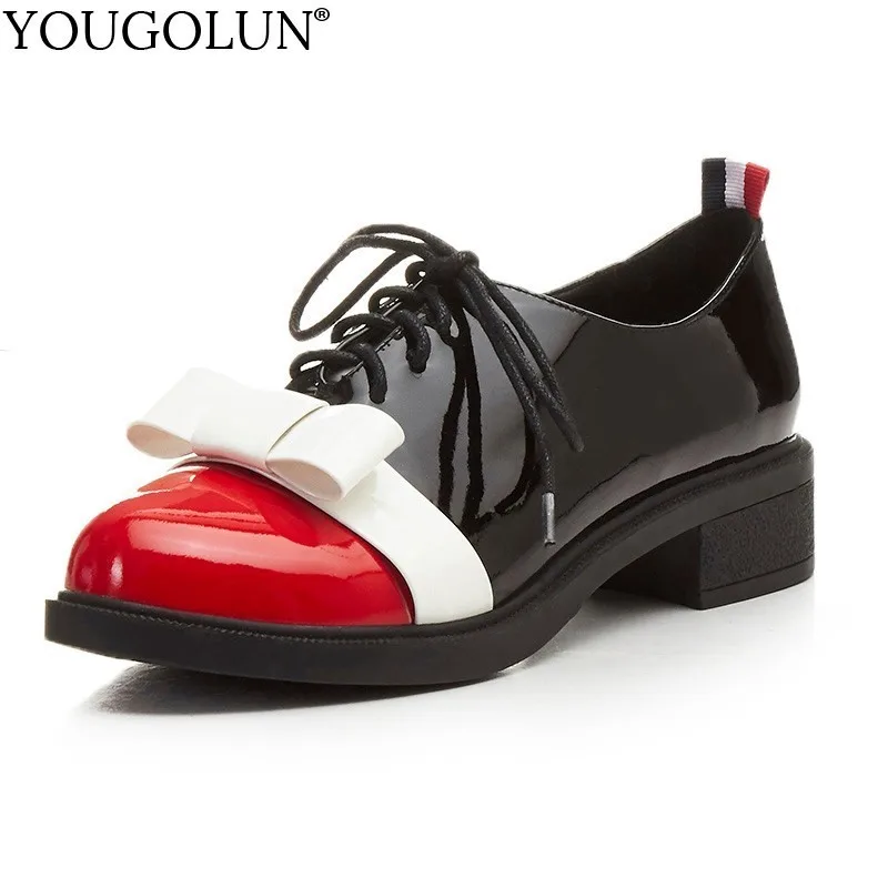 YOUGOLUN Patent Leather Women Brogue Shoes New Arrived Woman Lace up Shoe Casual Black Red White Mixed Colors BowKont Flats B281
YOUGOLUN Patent Leather Women Brogue Shoes New Arrived Woman Lace up Shoe Casual Black Red White Mixed Colors BowKont Flats B281