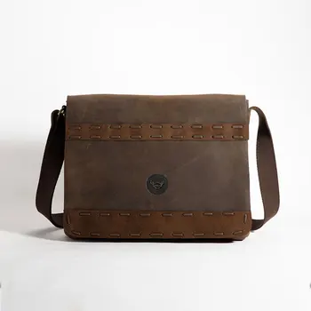 IPad Shoulder Bags Men Vintage Genuine Crazy Horse Leather Messenger Classic Crossbody Male Flap pocket Portfolio Purses Satchel
IPad Shoulder Bags Men Vintage Genuine Crazy Horse Leather Messenger Classic Crossbody Male Flap pocket Portfolio Purses Satchel