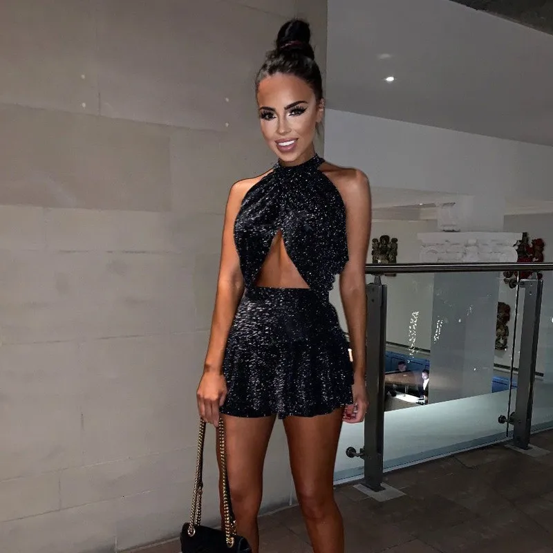 2 Piece Set Sexy Women Halter Neck Crop Tops Backless Pleated Pearlescent Mini Skirts Black Soft Stretchy Club Spring Clothes
2 Piece Set Sexy Women Halter Neck Crop Tops Backless Pleated Pearlescent Mini Skirts Black Soft Stretchy Club Spring Clothes