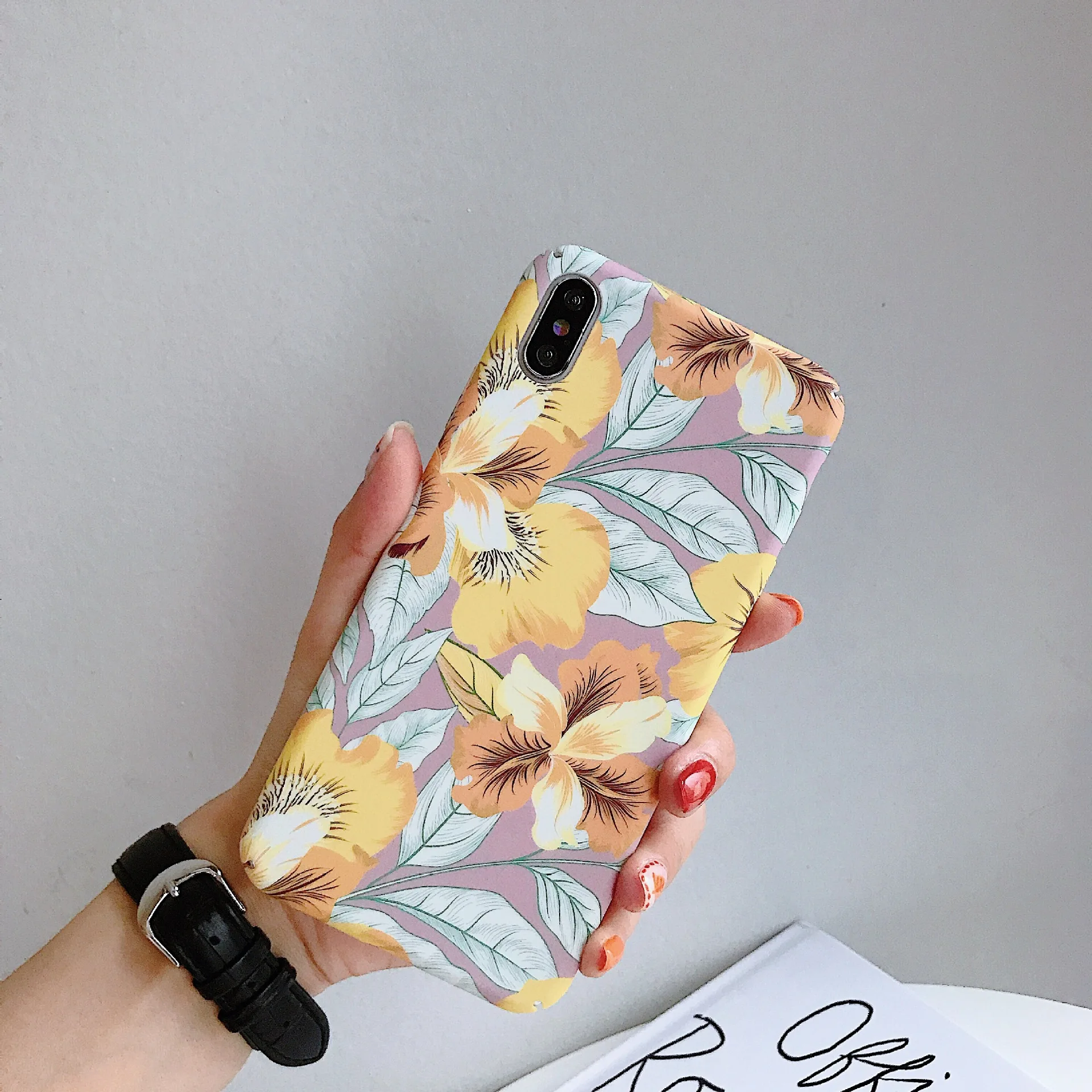 Retro Abstract Summer leaf Flower Korean Phone Case For iPhone 7 7 Puls 6 6S 7 8Puls X XS XR Xsmax Cases Cute Soft Silicon Cover
Retro Abstract Summer leaf Flower Korean Phone Case For iPhone 7 7 Puls 6 6S 7 8Puls X XS XR Xsmax Cases Cute Soft Silicon Cover