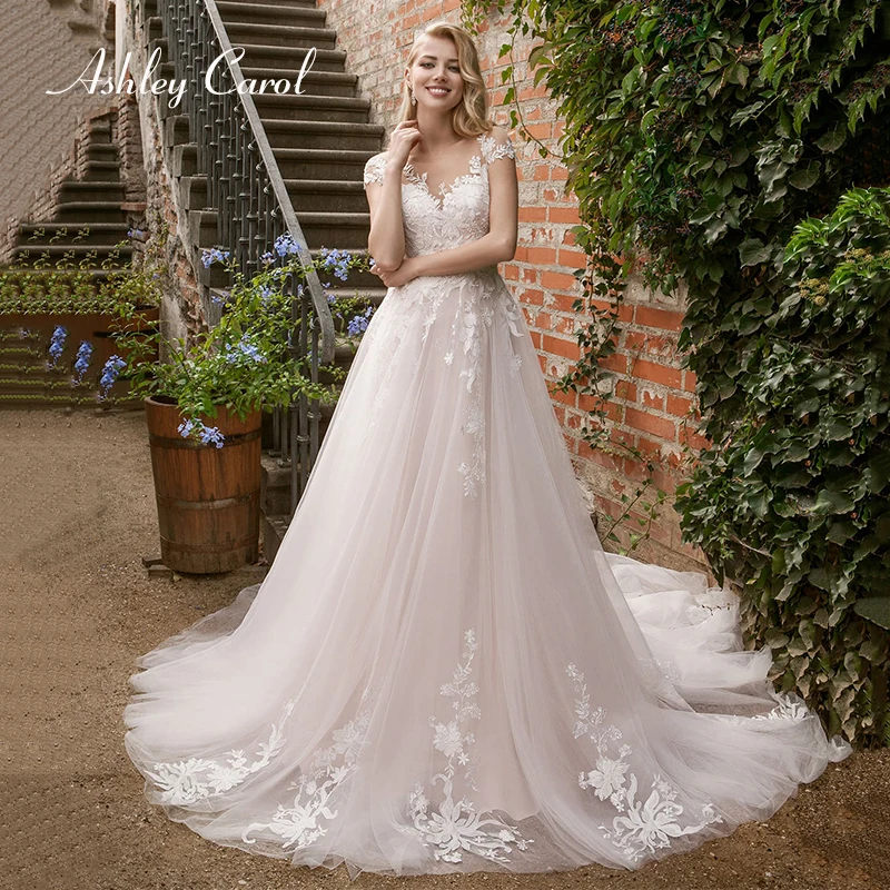 Ashley Carol Appliques A-Line Wedding Dress 2019 New O-Neck Short Off the Shoulder Lace Up Illusion Bridal Gown Vestido de Novia
Ashley Carol Appliques A-Line Wedding Dress 2019 New O-Neck Short Off the Shoulder Lace Up Illusion Bridal Gown Vestido de Novia