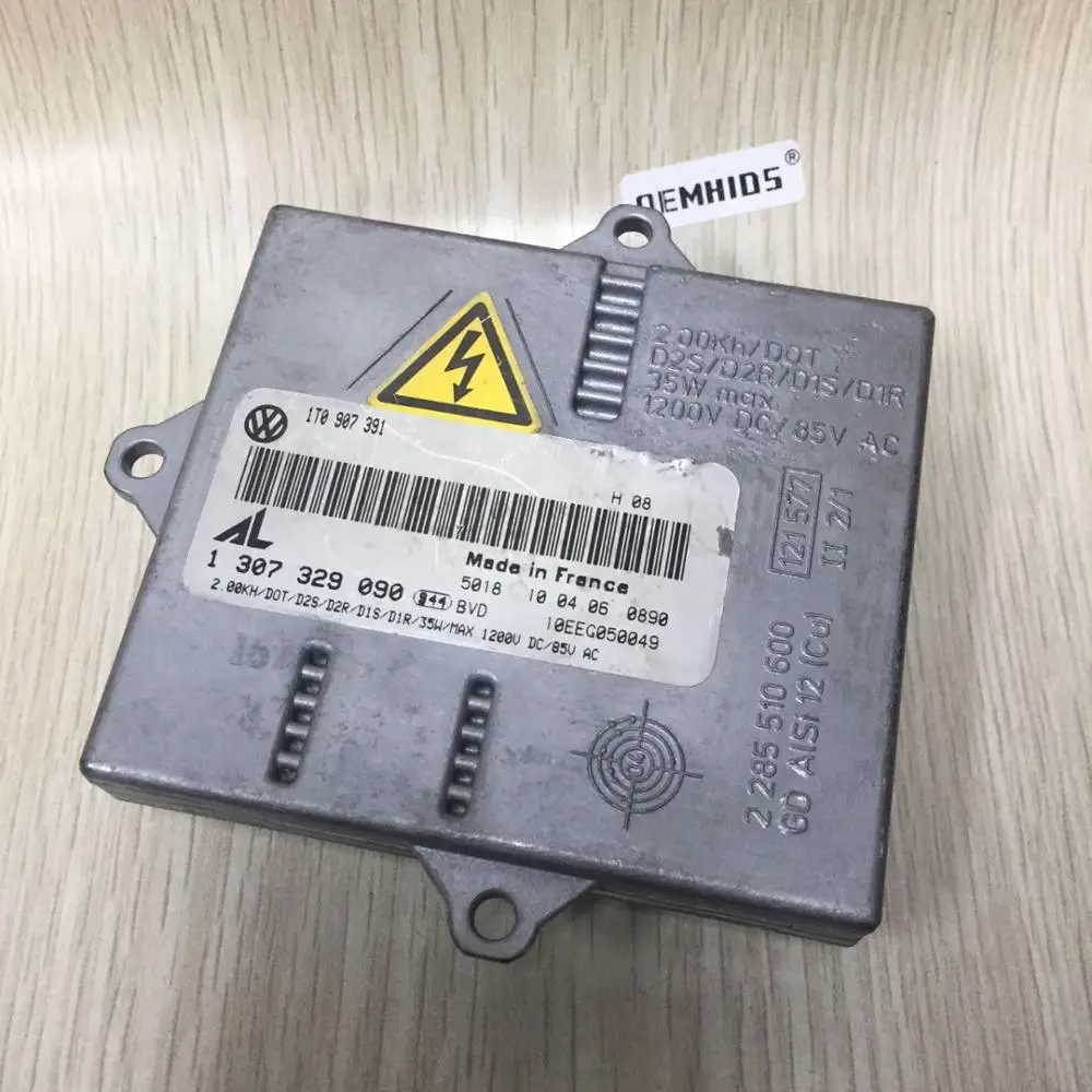 Used Original AL Headlight OEM HID Ballast Control 1307329090 for 2009 V-W Je-tta G-Ti G-olf 5
Used Original AL Headlight OEM HID Ballast Control 1307329090 for 2009 V-W Je-tta G-Ti G-olf 5