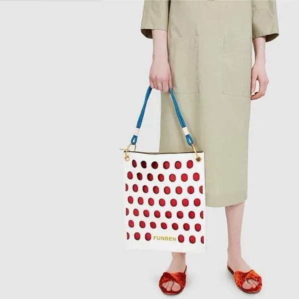 2019 New Spring Summer Women Faux Leather Dot Hollow Out Patchwork One Handbags Lettter Female Fashion Top Handle Bags OC024
2019 New Spring Summer Women Faux Leather Dot Hollow Out Patchwork One Handbags Lettter Female Fashion Top Handle Bags OC024