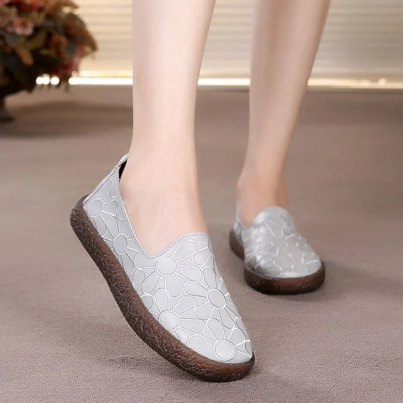 Soft Bottom Flat Shoes Nation Embroidered Seasons Single Shoes Foot Casual Shoes Pregnant Woman Shoe
Soft Bottom Flat Shoes Nation Embroidered Seasons Single Shoes Foot Casual Shoes Pregnant Woman Shoe