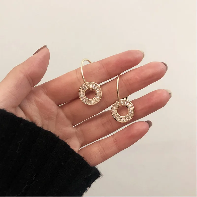 2019 Korea Crystal Earrings Geometric Round Vintage Copper Alloy Shiny Austrian Big Earring Fashion For Women Earrings Jewelry
2019 Korea Crystal Earrings Geometric Round Vintage Copper Alloy Shiny Austrian Big Earring Fashion For Women Earrings Jewelry