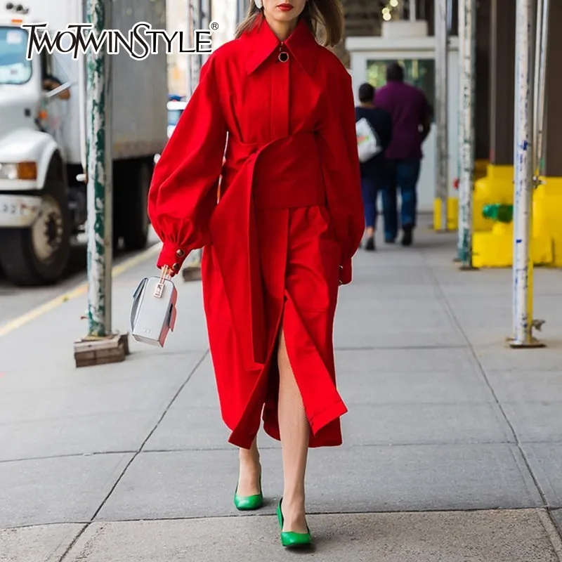 TWOTWINSTYLE Red Trench Coats Female Lantern Long Sleeve Wide Belt Girdle Back Split Women's Windbreaker 2019 Autumn Fashion New
TWOTWINSTYLE Red Trench Coats Female Lantern Long Sleeve Wide Belt Girdle Back Split Women's Windbreaker 2019 Autumn Fashion New