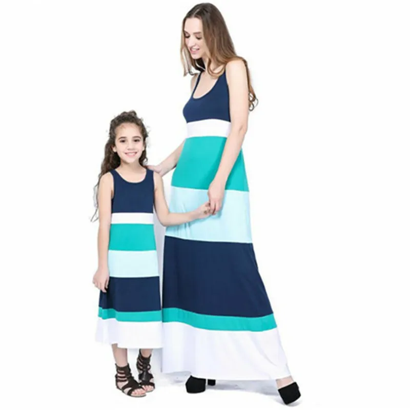 Summer Mother Daughter Dresses Family Matching Cloth Women Girl Mother and Daughter Floral Dresses Outfits hot Sleeveless O-neck
Summer Mother Daughter Dresses Family Matching Cloth Women Girl Mother and Daughter Floral Dresses Outfits hot Sleeveless O-neck