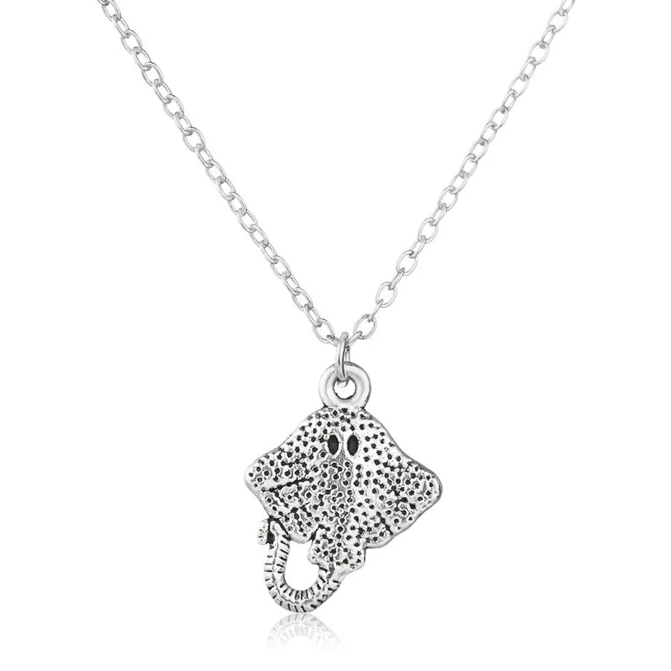 2019 New Silver Chain Devil Fish Pendant Necklace For Women Lucky Animal Serious Trendy Jewelry Female Bijoux Gifts Women
2019 New Silver Chain Devil Fish Pendant Necklace For Women Lucky Animal Serious Trendy Jewelry Female Bijoux Gifts Women