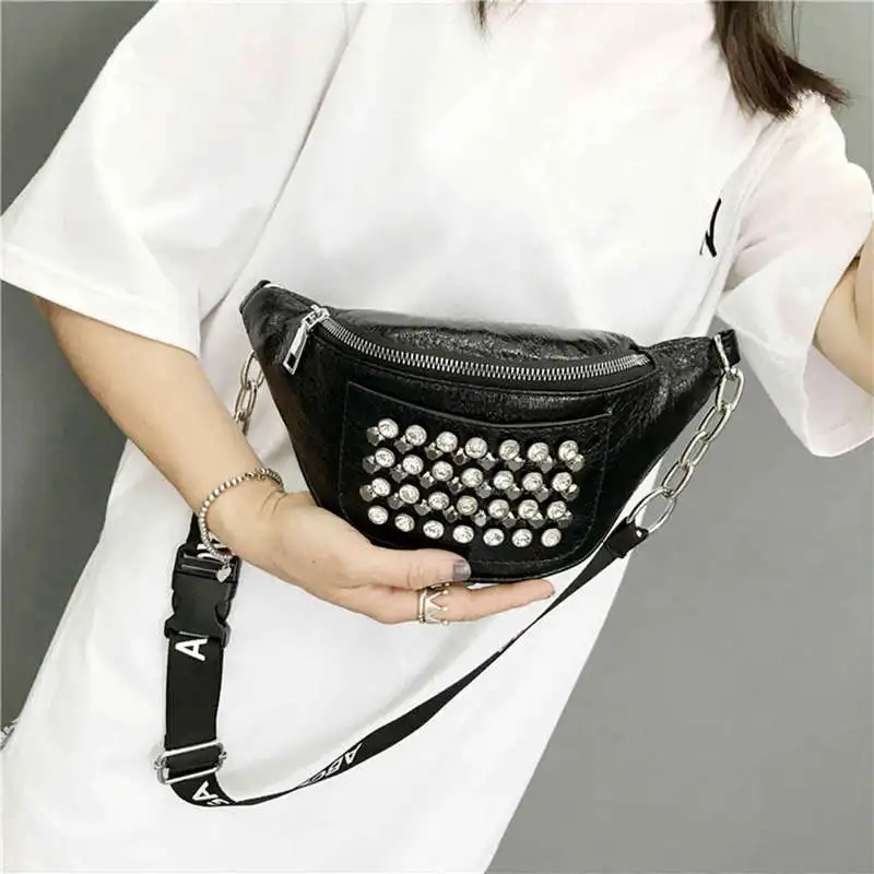Women Pu Leather Funny Pack Female Designer Waist Bag Packs Lady Rivet Belt Bags Chain Chest Handbag
Women Pu Leather Funny Pack Female Designer Waist Bag Packs Lady Rivet Belt Bags Chain Chest Handbag