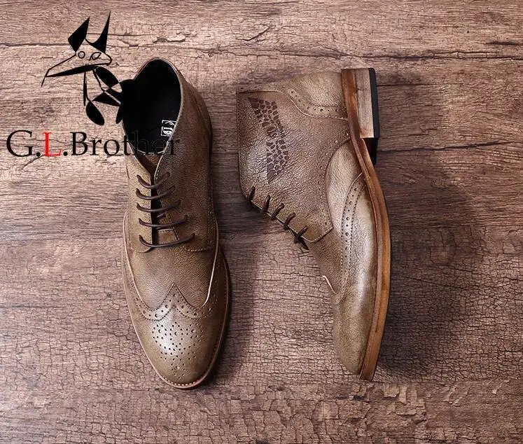 

New Arrival Men's Martin Boots Pointed Toes Genuine Leather Carved Brogue Lace Up Flats High Top Casual Shoes Dress Ankle Boots