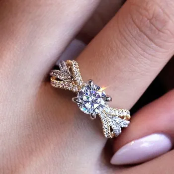 Huitan Wedding Anniversary Bands Two-Tone Design AAA CZ Fashion New Year Party Rings for Women Suitable for Couples
Huitan Wedding Anniversary Bands Two-Tone Design AAA CZ Fashion New Year Party Rings for Women Suitable for Couples