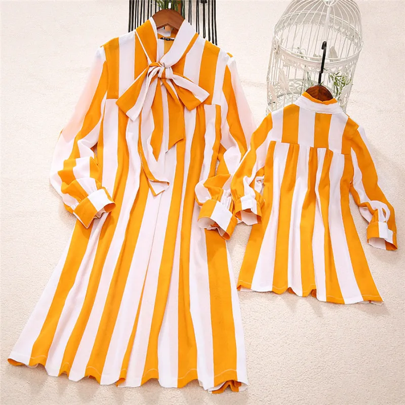Spring Family Look Fashion Striped Dresses for Mother Daughter Girls Dress Family Matching Mommy and Me Holiday Clothes Outfits
Spring Family Look Fashion Striped Dresses for Mother Daughter Girls Dress Family Matching Mommy and Me Holiday Clothes Outfits