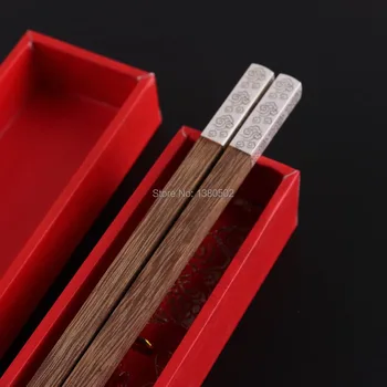 1Set Top Quality Chinese Style Red Wood Natural Wooden Chopsticks Personality Sushi Chop Sticks With Gift Box For Wedding
1Set Top Quality Chinese Style Red Wood Natural Wooden Chopsticks Personality Sushi Chop Sticks With Gift Box For Wedding