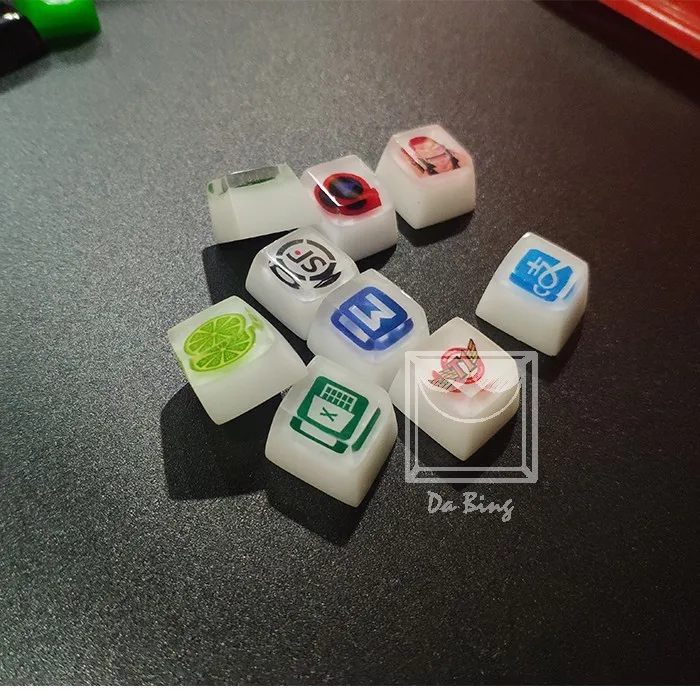 1pc hand made resin backlit key cap Mechanical Keyboard Customized Key Cap support Cherry OEM SA profile R4 height
1pc hand made resin backlit key cap Mechanical Keyboard Customized Key Cap support Cherry OEM SA profile R4 height