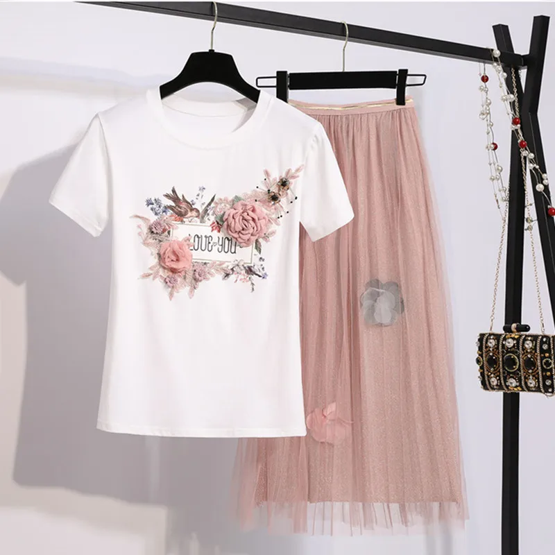 2019 Summer Embroidery Skirts Suit Women Cotton Sequined T-shirt + 3D Flower Appliques Tulle Long Skirt Two-piece Set Plus Size
2019 Summer Embroidery Skirts Suit Women Cotton Sequined T-shirt + 3D Flower Appliques Tulle Long Skirt Two-piece Set Plus Size