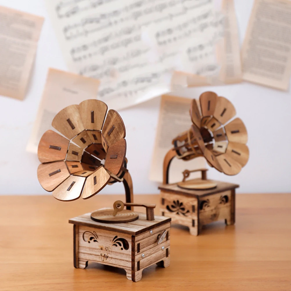 1 Pc Retro Music Box Decorative Wooden Phonograph Design Miniature Creative Handmade DIY Music Box for Birthday Valentine Gift
1 Pc Retro Music Box Decorative Wooden Phonograph Design Miniature Creative Handmade DIY Music Box for Birthday Valentine Gift