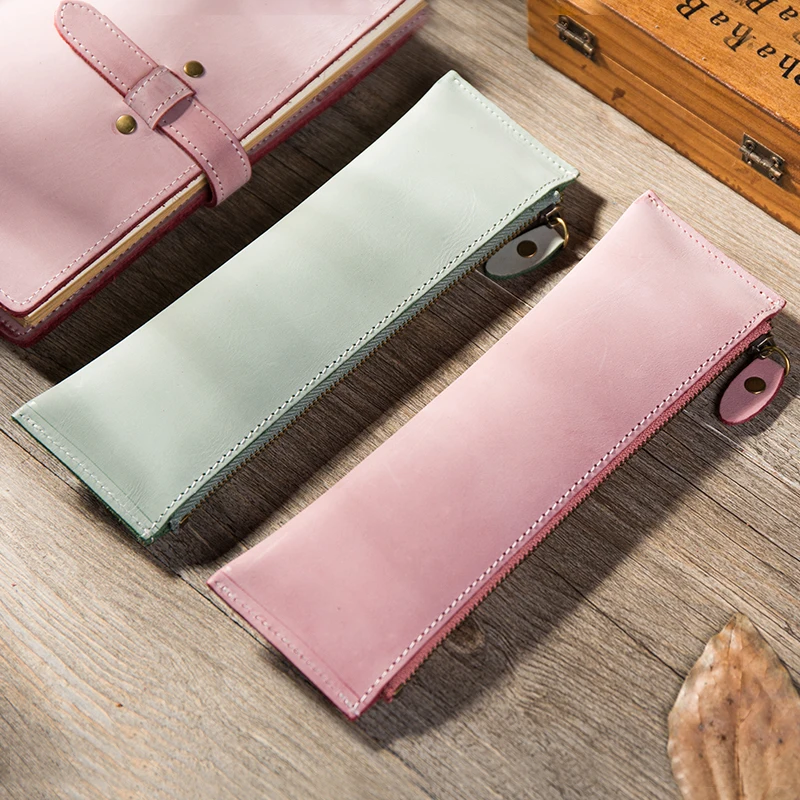 Zipper Fog Wax Waxed Genuine Leather Pen Bag Multi-Functional Large Capacity Mini Simple Storage Bag Pencil Case For Students
Zipper Fog Wax Waxed Genuine Leather Pen Bag Multi-Functional Large Capacity Mini Simple Storage Bag Pencil Case For Students