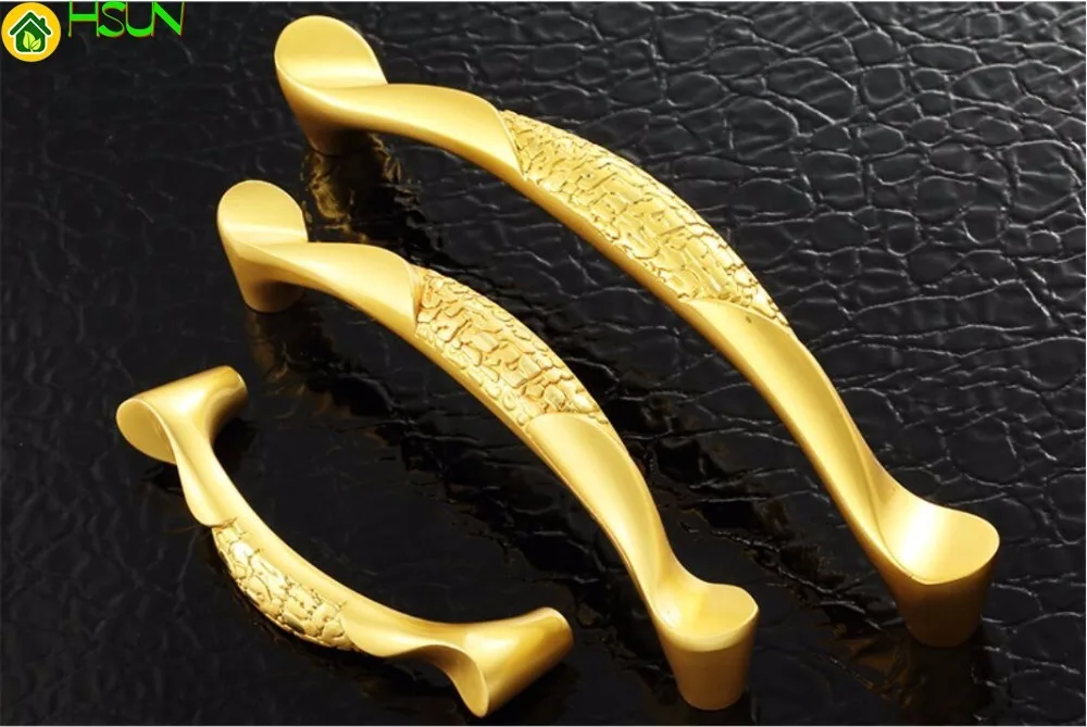 Chic Gold Silver Drawer Pulls Cabinet Handle Antique Kitchen Cupboard Knobs Handle Hardware
Chic Gold Silver Drawer Pulls Cabinet Handle Antique Kitchen Cupboard Knobs Handle Hardware