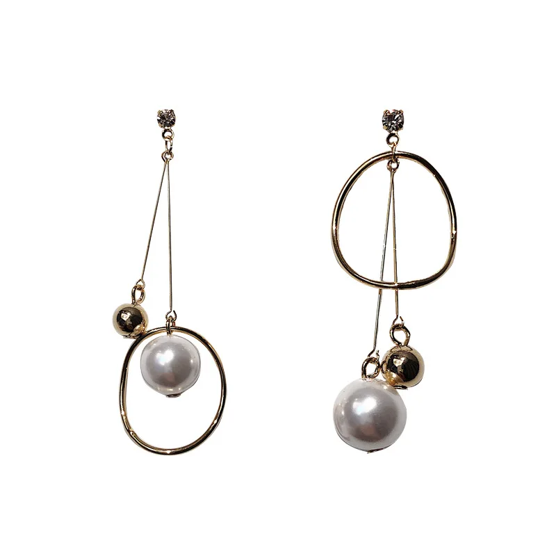 Metal Irregular Earrings for Women Asymmetric Imitation Pearl Dangle Earring Female 2019 Fashion Jewelry Korean Earrings Gift
Metal Irregular Earrings for Women Asymmetric Imitation Pearl Dangle Earring Female 2019 Fashion Jewelry Korean Earrings Gift