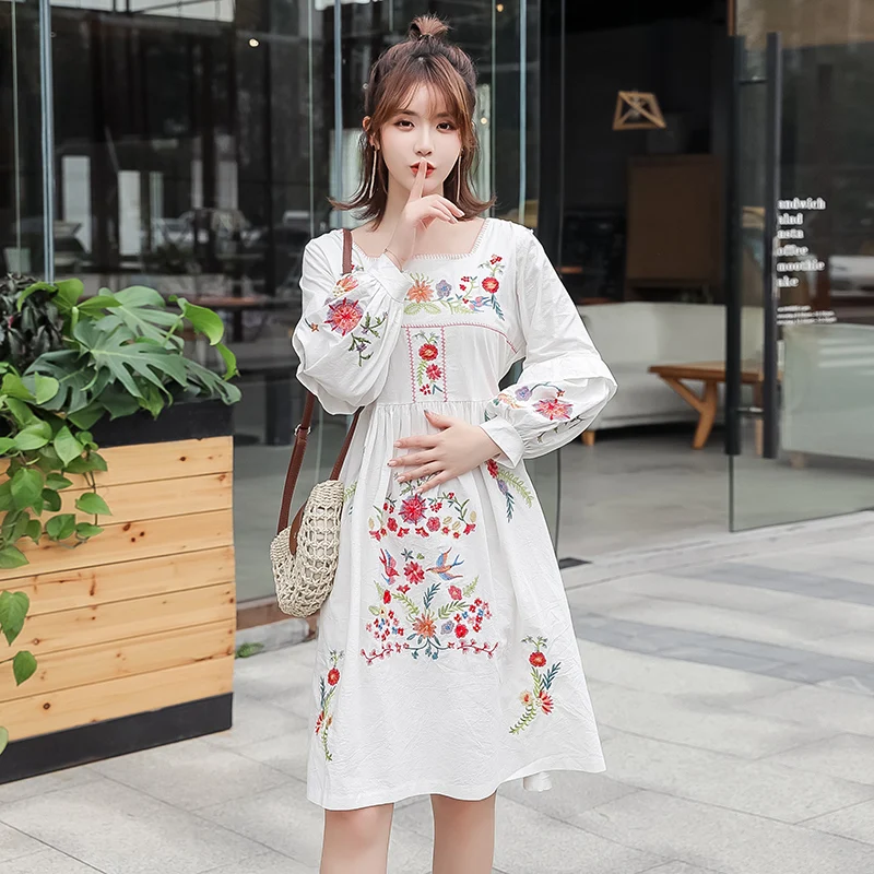 2019 summer fashion maternity cotton and linen nations wind dress long lantern sleeve square collar floral embroidery dress cute
2019 summer fashion maternity cotton and linen nations wind dress long lantern sleeve square collar floral embroidery dress cute