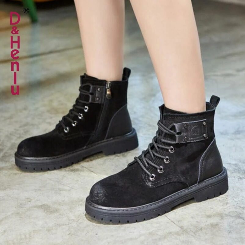 {D&Henlu} 2018 New Autumn Winter Shoes Women Genuine Leather Ladies Flats Boots Martin Motorcycle Boots Women Platform Lace-Up
{D&Henlu} 2018 New Autumn Winter Shoes Women Genuine Leather Ladies Flats Boots Martin Motorcycle Boots Women Platform Lace-Up