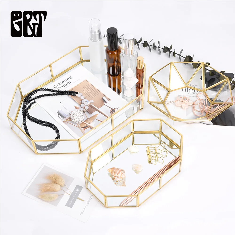 GT Gold Glass Storage Tray Nordic Makeup Organizer Sundries Serving Tray Dessert Plate Metal Decorative Tray Home Storage
GT Gold Glass Storage Tray Nordic Makeup Organizer Sundries Serving Tray Dessert Plate Metal Decorative Tray Home Storage