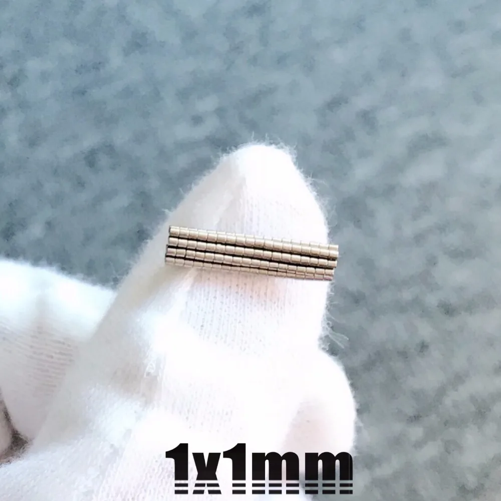 1000pcs 1x1 mm 1 x 1 N35 Super Strong Rare Earth Magnet Small Round Powerful Neodymium Magnet 1*1 Fridge 1x1mm d1*1mm
1000pcs 1x1 mm 1 x 1 N35 Super Strong Rare Earth Magnet Small Round Powerful Neodymium Magnet 1*1 Fridge 1x1mm d1*1mm