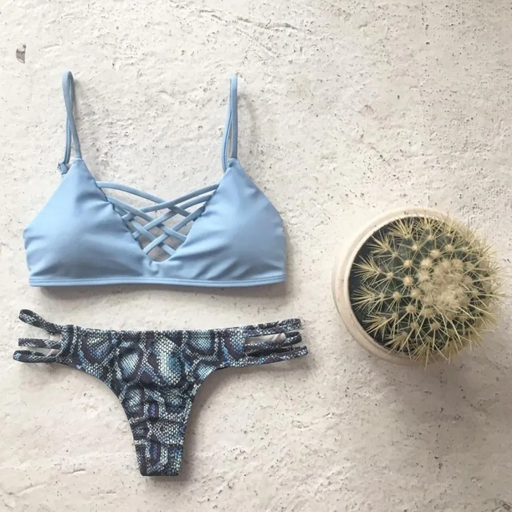 2018 Hand Woven Snakeskin Print Triangi Women Bandage Bathing Suit New Swimwear Padded Push Up Bikini Set Female Swimming Suit
2018 Hand Woven Snakeskin Print Triangi Women Bandage Bathing Suit New Swimwear Padded Push Up Bikini Set Female Swimming Suit