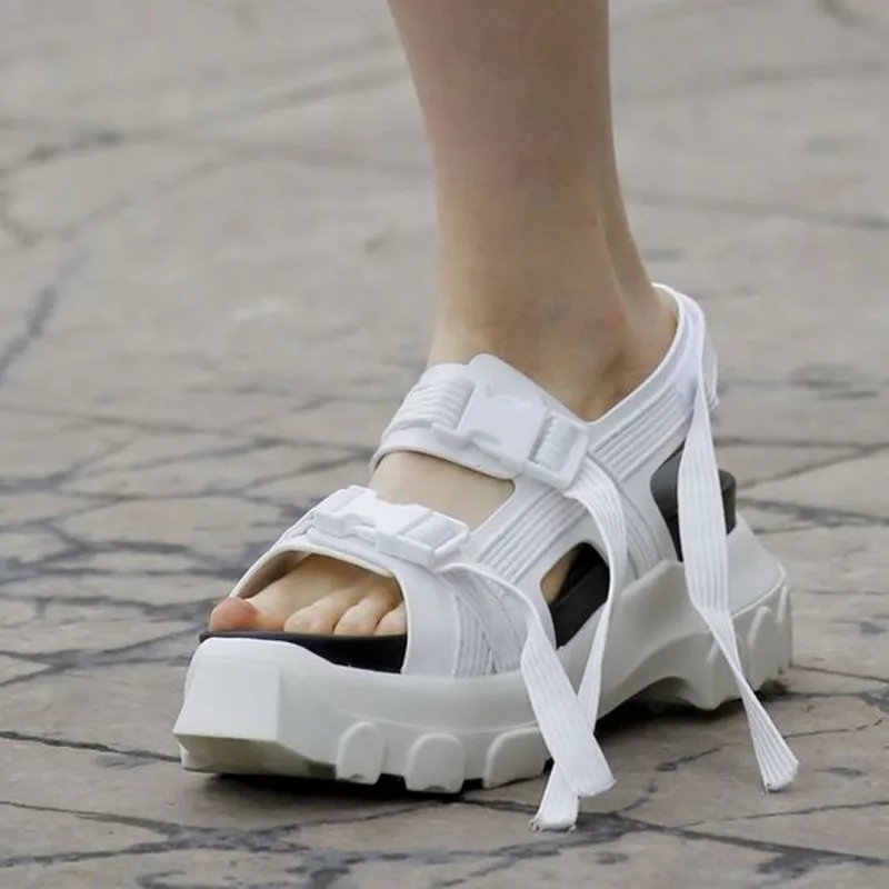 Brand Fashion Leather Sandals Casual Flats Catwalk Women Sandals Flatform Summer Shoes Woman Open Toe Sandalias Mujer 2019
Brand Fashion Leather Sandals Casual Flats Catwalk Women Sandals Flatform Summer Shoes Woman Open Toe Sandalias Mujer 2019