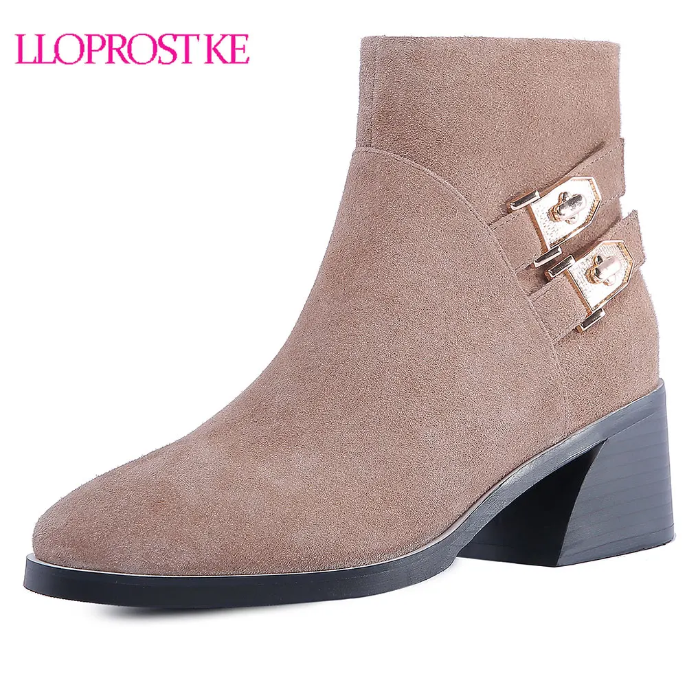 Lloprost ke Plus Size 30-48 Winter Ankle Boots Women Shoes Warm Fur Fashion Boots Buckle Short Boots Fashion Ladies Footwear
Lloprost ke Plus Size 30-48 Winter Ankle Boots Women Shoes Warm Fur Fashion Boots Buckle Short Boots Fashion Ladies Footwear