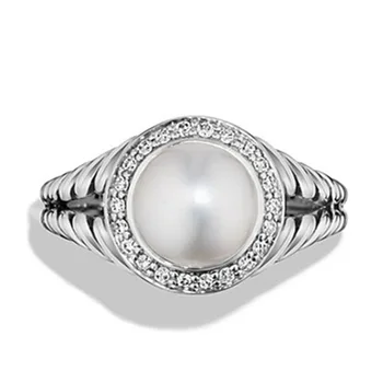 Huitan High Quality Twist Ring with Created White Pearl Bezel Setting Anniversary Gift Fashion Cocktail Party Rings for Women
Huitan High Quality Twist Ring with Created White Pearl Bezel Setting Anniversary Gift Fashion Cocktail Party Rings for Women