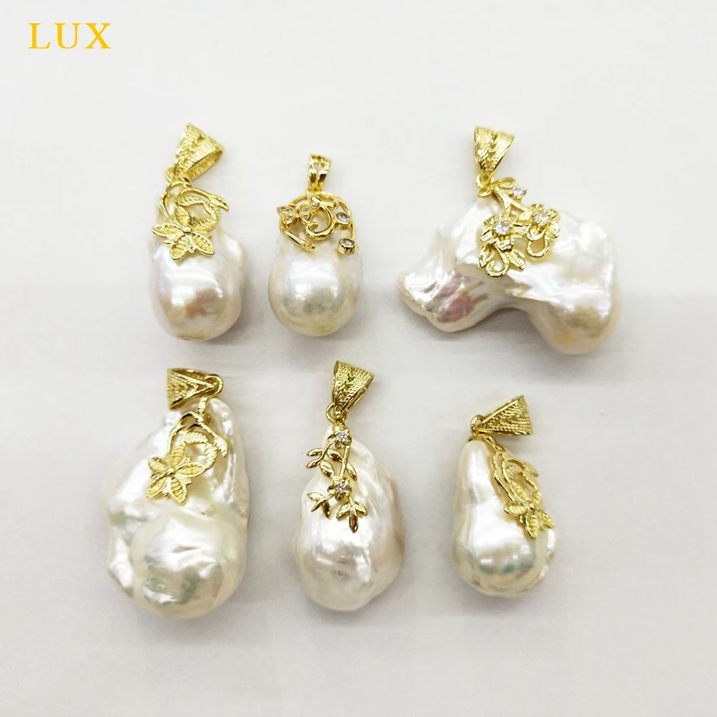 White large baroque pearl pendant huge jumbo flameball fireball pearls gold color special unique gift
White large baroque pearl pendant huge jumbo flameball fireball pearls gold color special unique gift