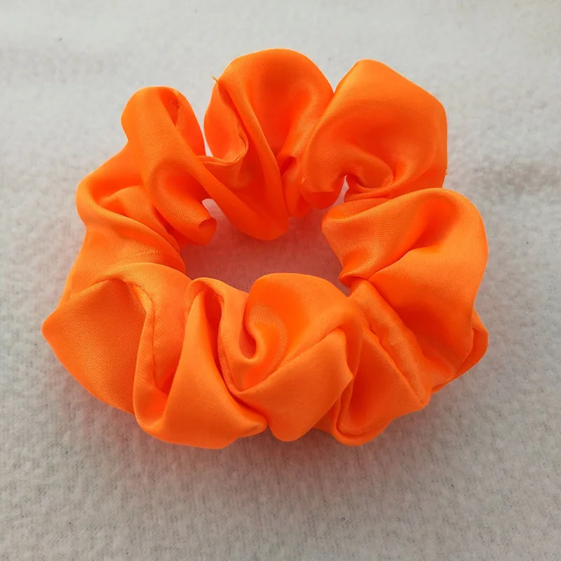 Hair Holder Classical Design High Quality Women Female Girls Hair Rope 1PC Hair Tie Ponytail Hair Accessories Scrunchie Headwear
Hair Holder Classical Design High Quality Women Female Girls Hair Rope 1PC Hair Tie Ponytail Hair Accessories Scrunchie Headwear