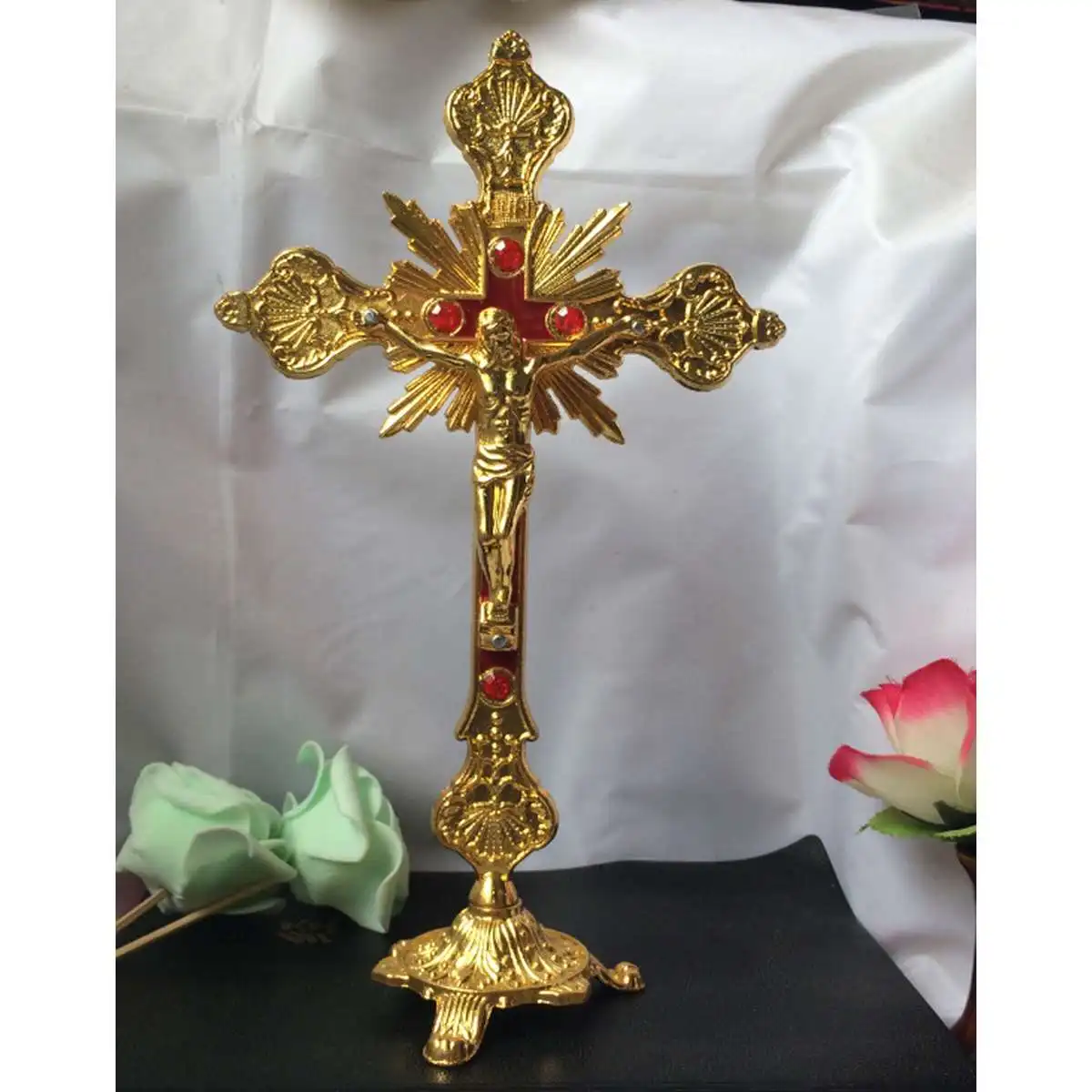 

Church Relics Figurines Crucifix Jesus Christ On The Stand Wall Cross Antique Religious Altar Home Chapel Decoration 4 Colors