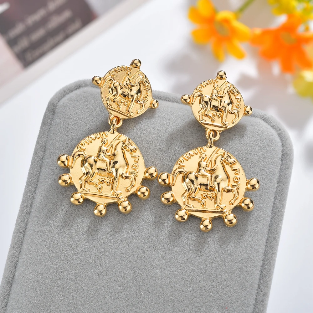 2019 Fashion Zinc Alloy Vintage Roman Coin Dangle Fashion Charm Big Earrings Wedding Decoration Women Girls Jewelry Accessories
2019 Fashion Zinc Alloy Vintage Roman Coin Dangle Fashion Charm Big Earrings Wedding Decoration Women Girls Jewelry Accessories